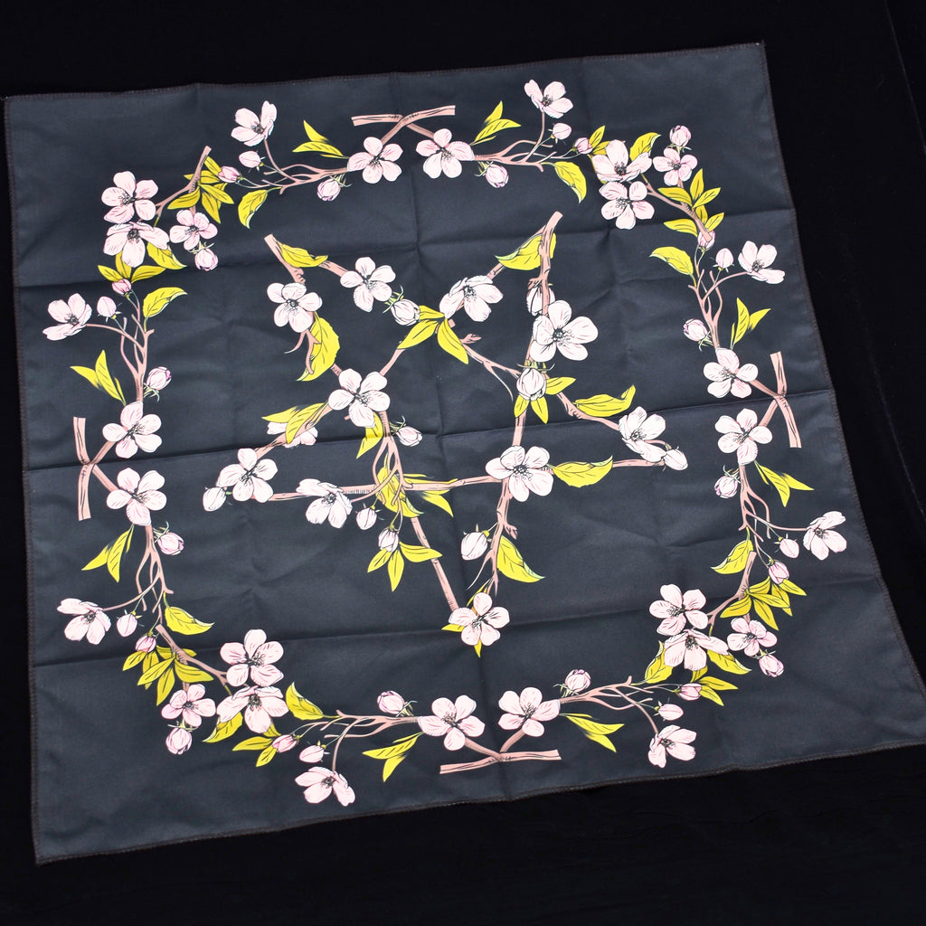 Arista Tarot Altar Cloth