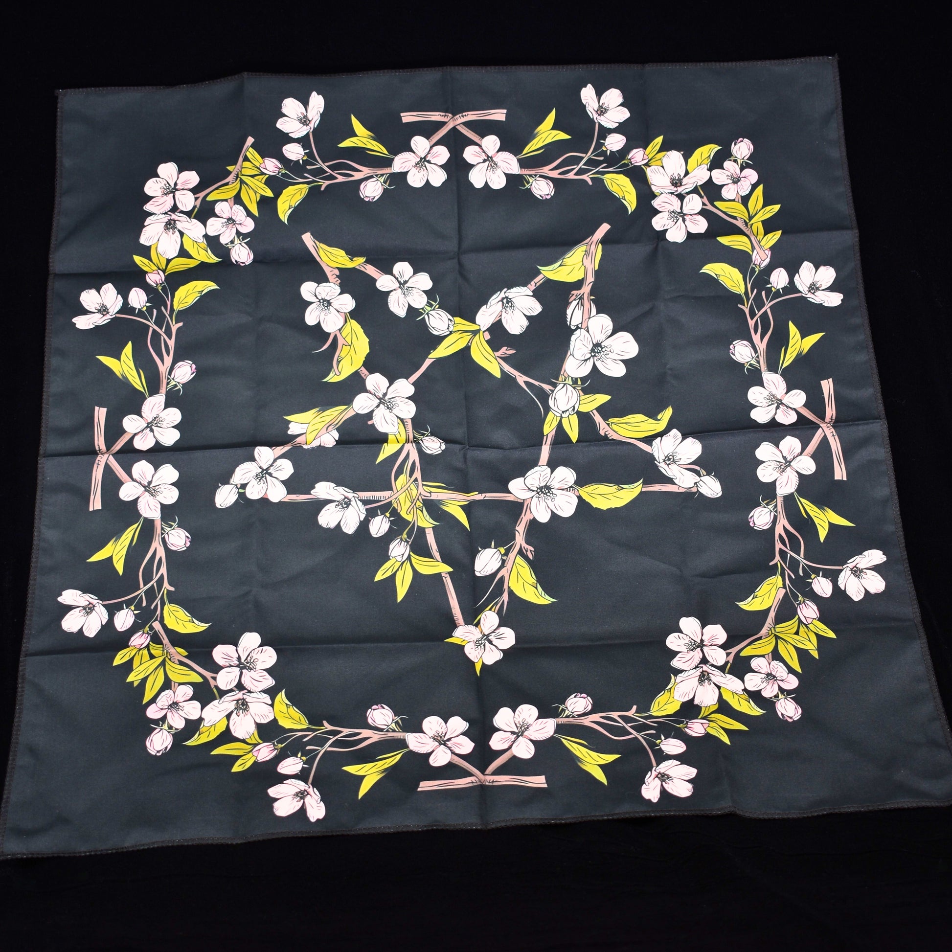 Arista Tarot Altar Cloth